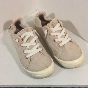 Beige Roxy Sneakers